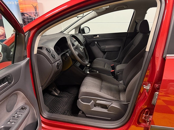 Volkswagen Golf Plus 19 of 30