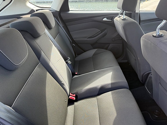 Ford Focus 13 of 21