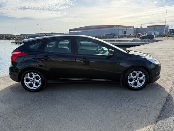 Ford Focus 8 of 21