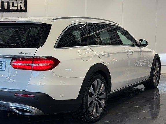 Mercedes-Benz E220 d 12 of 30