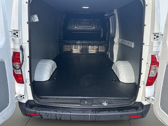 Maxus e-Deliver 3 12 of 18