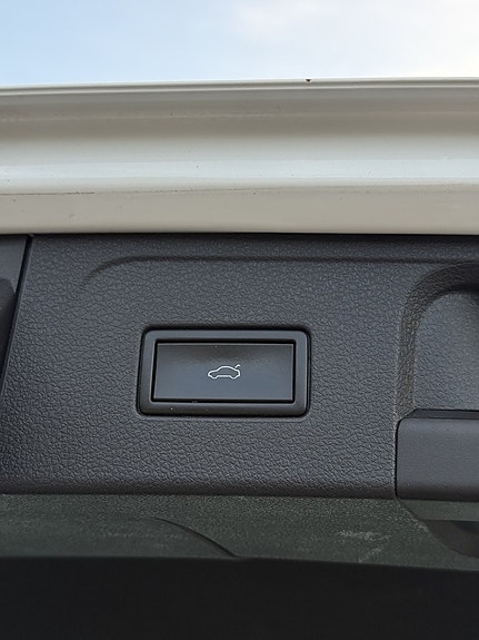 Volkswagen Passat 20 of 25