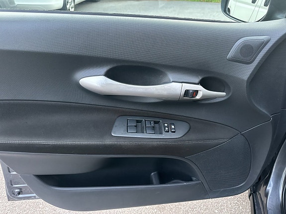Toyota Auris 18 of 19