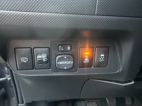 Toyota Auris 11 of 19
