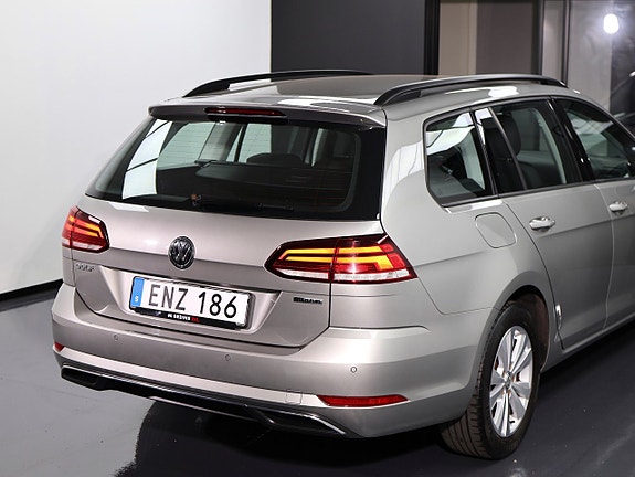 Volkswagen Golf SW 1.4 TSI 125 ch Flexfuel E85 • Caméra de recul • Radars • Sièges chauffants