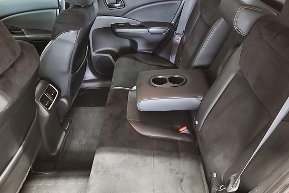 Honda CR-V 7 of 13
