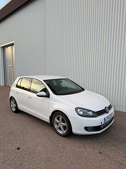 Volkswagen Golf VI 2 of 6