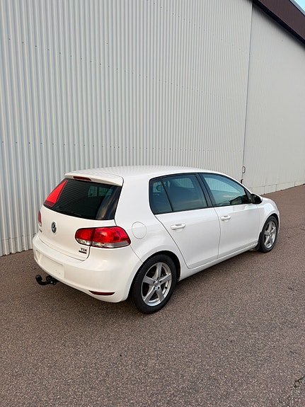 Volkswagen Golf VI 4 of 6