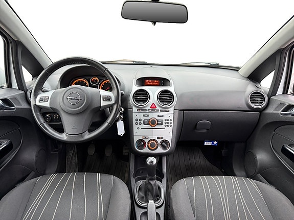 Opel Corsa 12 of 14