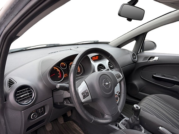 Opel Corsa 11 of 14