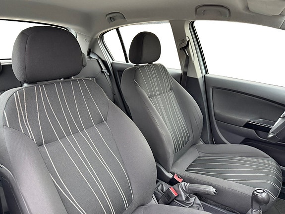 Opel Corsa 13 of 14