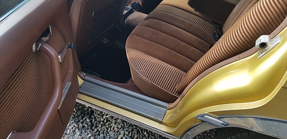 Mercedes-Benz 280 12 of 30