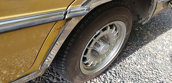 Mercedes-Benz 280 27 of 30