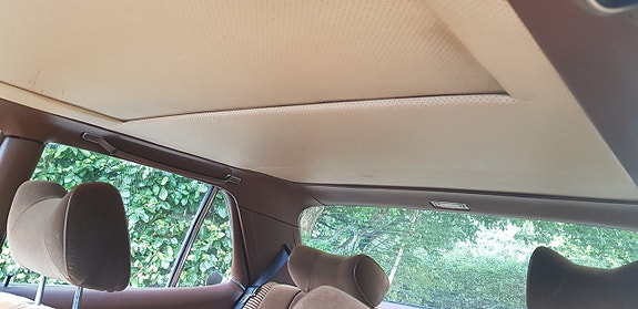 Mercedes-Benz 280 15 of 30
