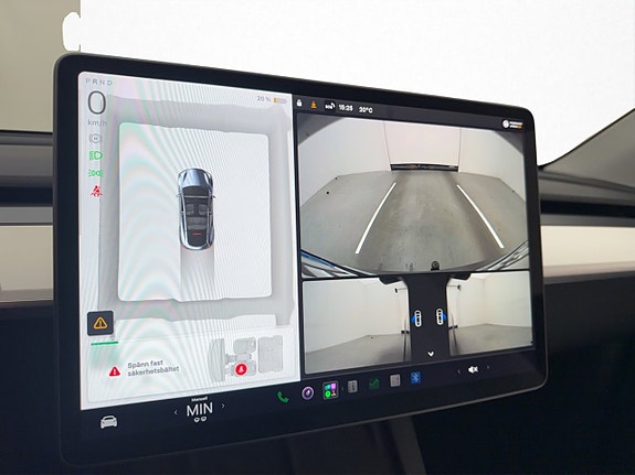 Tesla Model Y 20 of 30