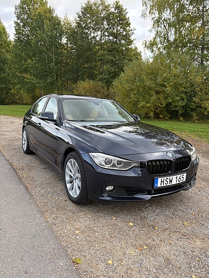 BMW 328i 4 of 15
