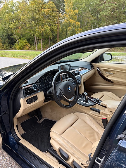 BMW 328i 7 of 15