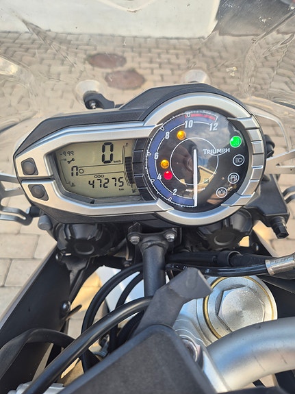 Triumph TIGER 800 5 of 9