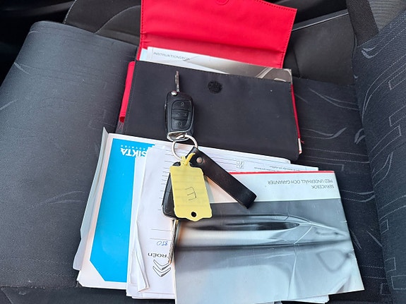 Citroen C4 18 of 21