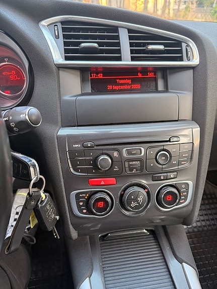 Citroen C4 17 of 21