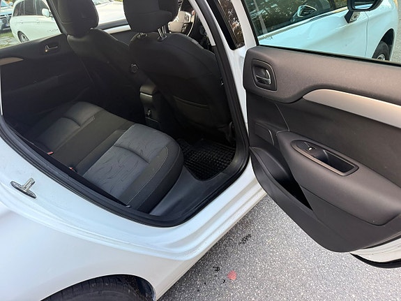 Citroen C4 10 of 21