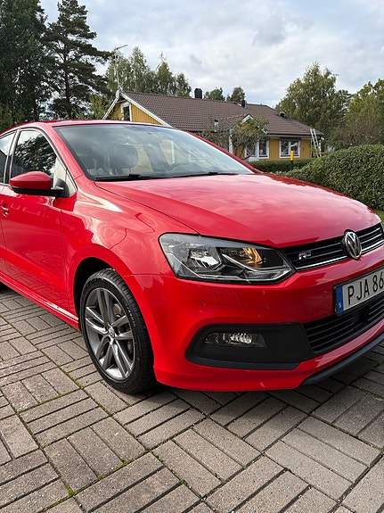 Volkswagen Polo 2 of 4