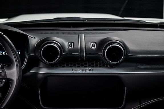 Ferrari Portofino M 29 of 30