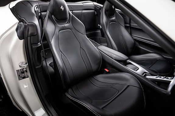 Ferrari Portofino M 23 of 30