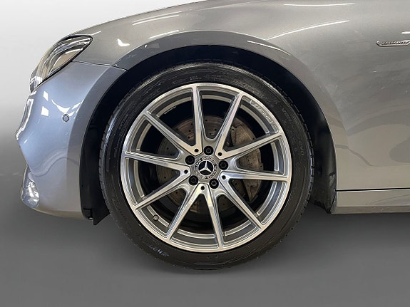 Mercedes-Benz E200 d 15 of 15