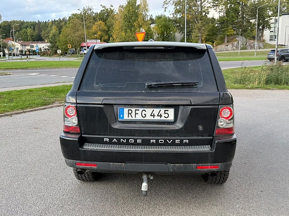 Land Rover Range Rover Sport 8 of 23