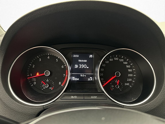 Volkswagen Polo 12 of 26