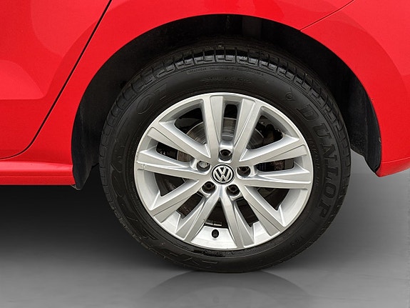 Volkswagen Polo 26 of 26