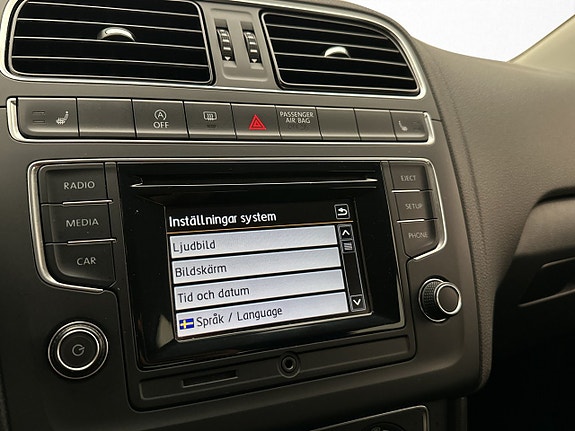 Volkswagen Polo 15 of 26