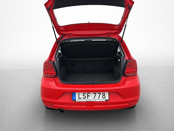 Volkswagen Polo 22 of 26