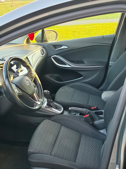 Opel Astra 8 of 11
