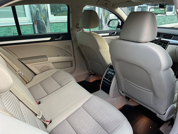 Skoda Superb 12 of 18