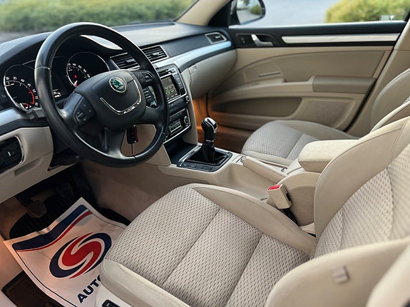 Skoda Superb 5 of 18