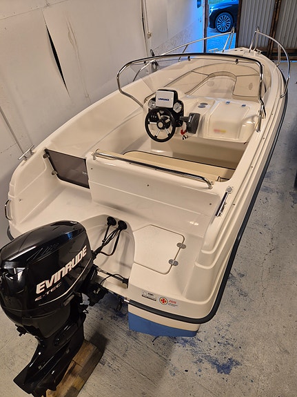 Ryds 510 GTI med Evinrude E-Tec 75 och Thule ST8518 4 of 4