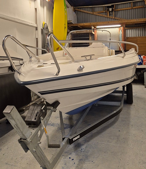 Ryds 510 GTI med Evinrude E-Tec 75 och Thule ST8518 3 of 4