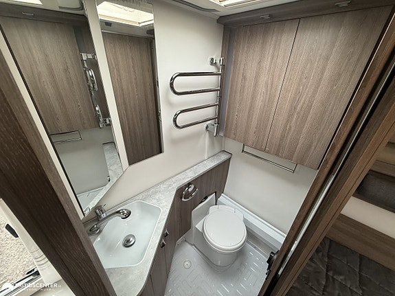 Kabe ROYAL 740 GXL KS *Året Runt komfort* AC / ALDE mm 13 of 21