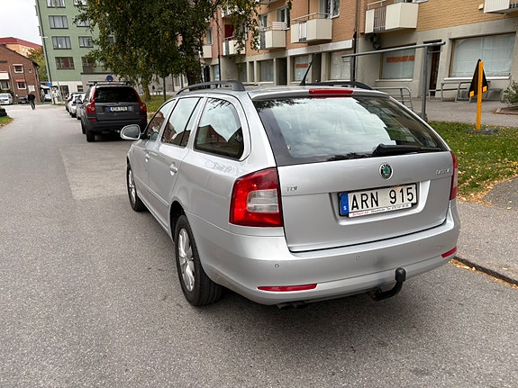 Skoda Octavia 6 of 13