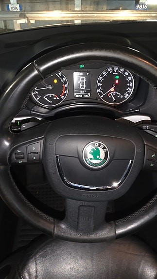 Skoda Octavia 10 of 13