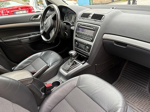 Skoda Octavia 9 of 13