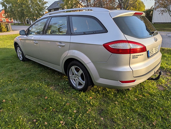 Ford Mondeo 2 of 2