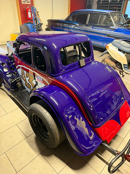 Ford 5-Window 4 of 5