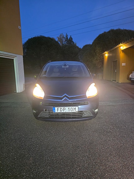 Citroen Grand C4 Picasso 9 of 12