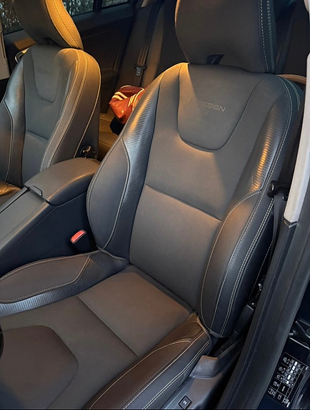 Volvo S60 11 of 13