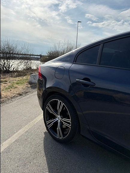 Volvo S60 7 of 13