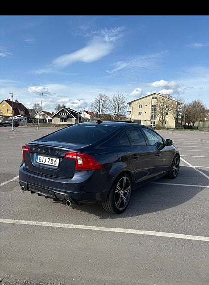 Volvo S60 5 of 13