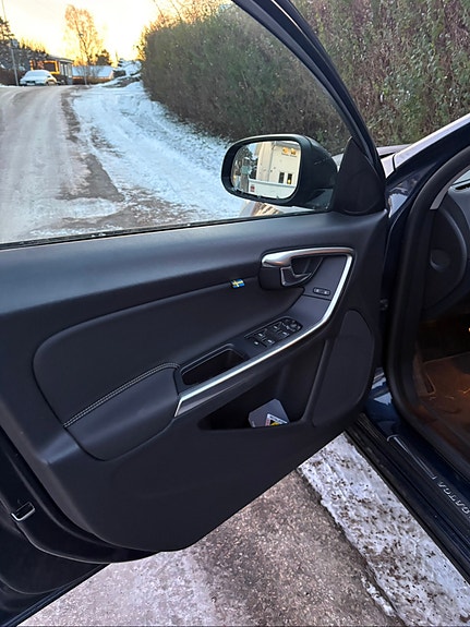Volvo S60 10 of 13